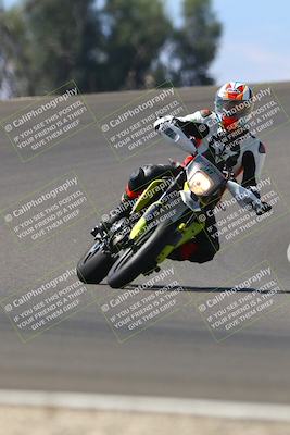 media/Sep-21-2025-TrackDaz (Sun) [[277c75b276]]/B Group/1220pm (Turn 2)/